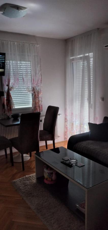 Apartman Luna วาลเยโว ภายนอก รูปภาพ