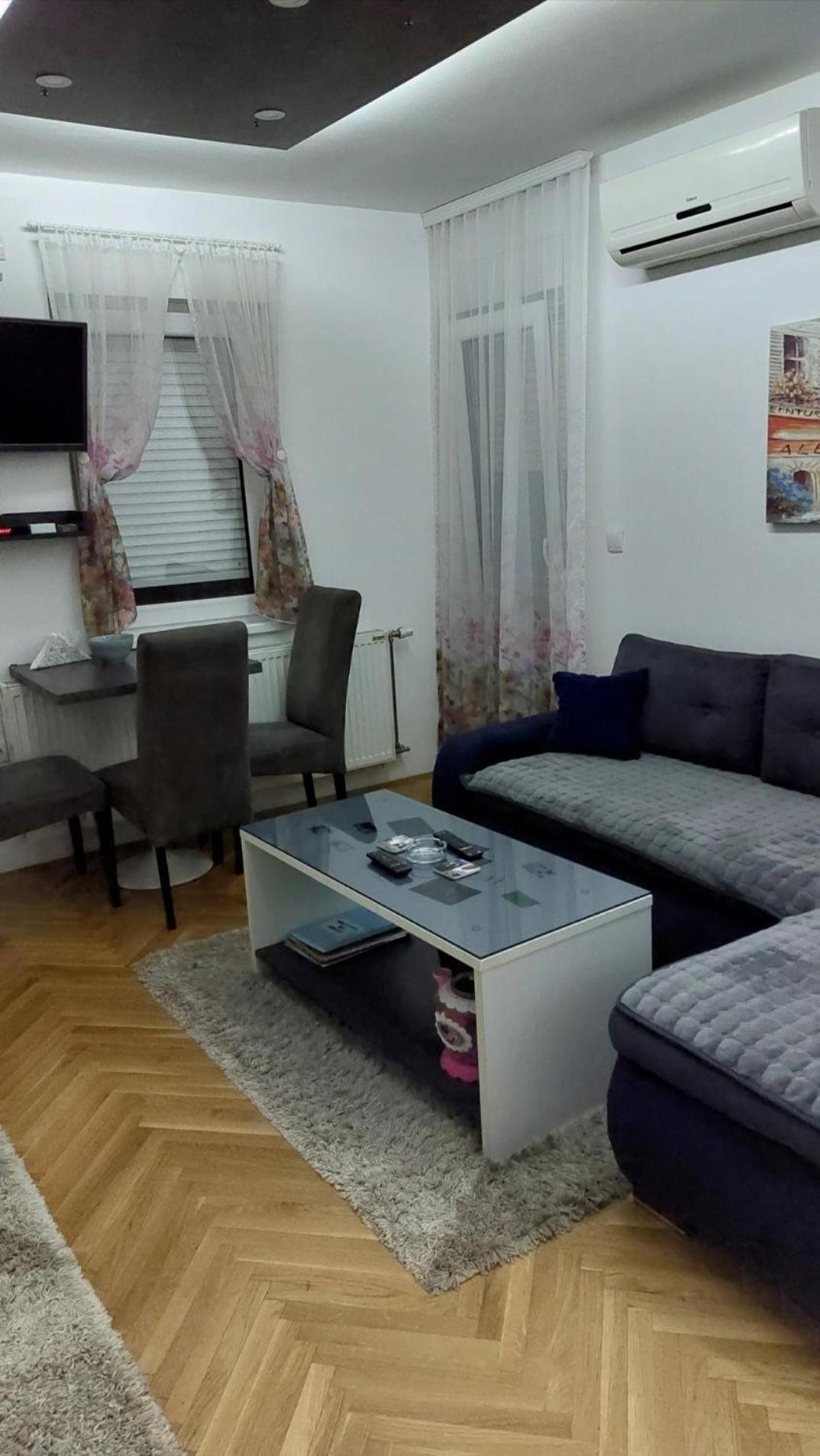 Apartman Luna วาลเยโว ภายนอก รูปภาพ